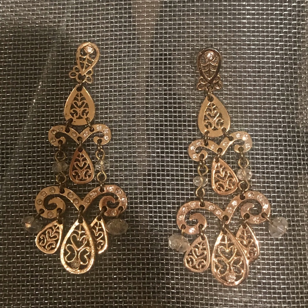Elegant gold dangle earrings